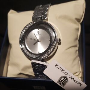 Montres Prestige Silver Watch with Sparkling Details